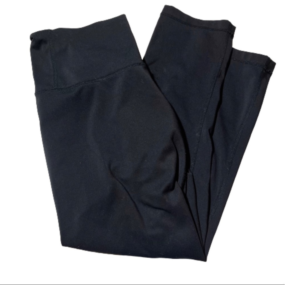 Spiritual Gangster Cropped Pull On Black Leggings
